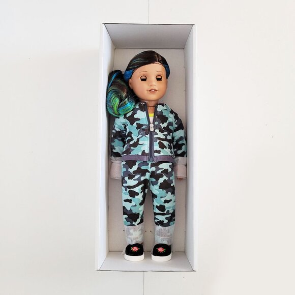 American Girl Truly Me Street Chic #89 18" Doll Brown Blue Green Hair BNIB - Picture 6 of 11